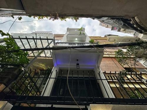 Nhà phố Định Công Hạ, Hoàng Mai sang trọng, 69m², 5.3 tỷ, giao thông thuận lợi.